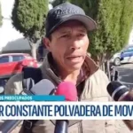 Vecinos denuncian dos años de abandono en salida al aeropuerto: Estamos envenenados con la polvareda