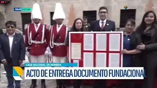 Casa Nacional de Moneda entrega facsímil del documento fundacional del Colegio Nacional Pichincha